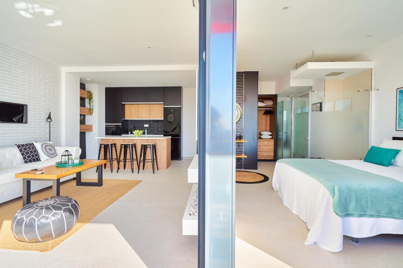 Suite Del Mar Luxury Apartment With Jacuzzi Torremolinos Dış mekan fotoğraf