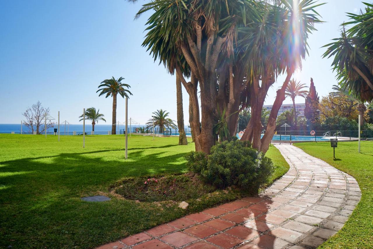Suite Del Mar Luxury Apartment With Jacuzzi Torremolinos Dış mekan fotoğraf