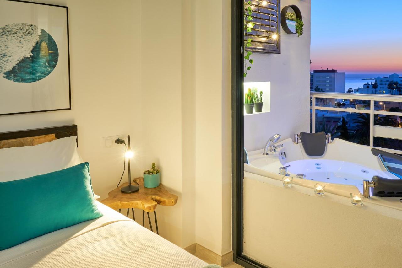 Suite Del Mar Luxury Apartment With Jacuzzi Torremolinos Dış mekan fotoğraf