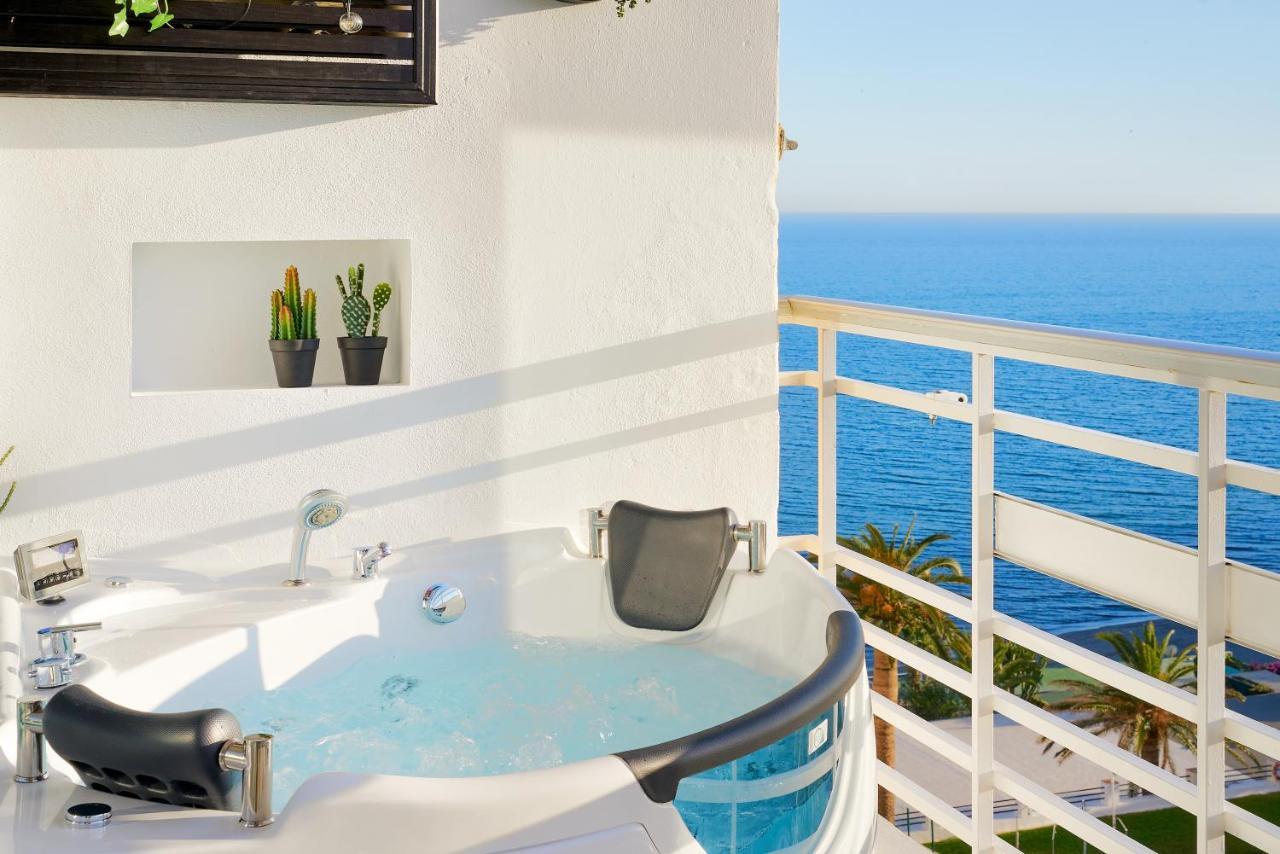 Suite Del Mar Luxury Apartment With Jacuzzi Torremolinos Dış mekan fotoğraf
