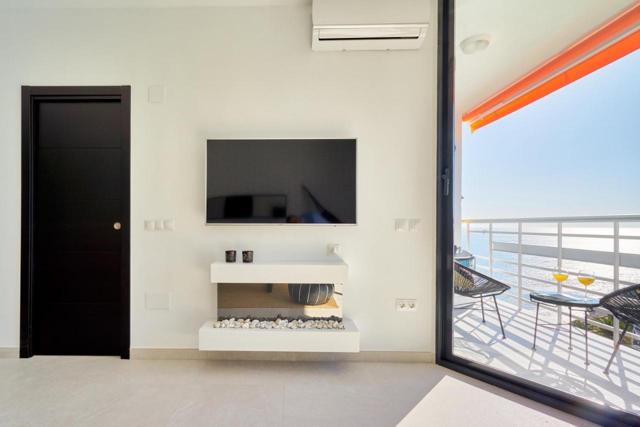 Suite Del Mar Luxury Apartment With Jacuzzi Torremolinos Dış mekan fotoğraf