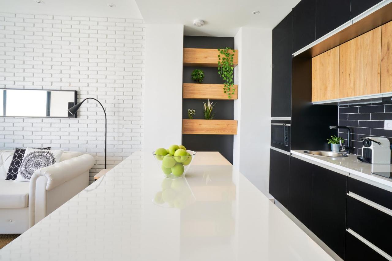 Suite Del Mar Luxury Apartment With Jacuzzi Torremolinos Dış mekan fotoğraf